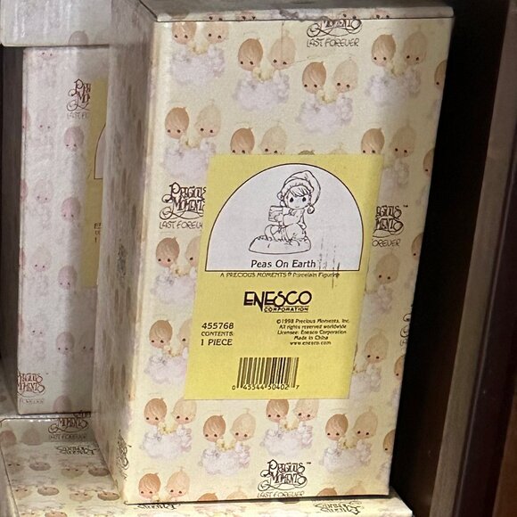 Precious Moments “Peas on Earth” (Item #455768, 1998) - Picture 11 of 11